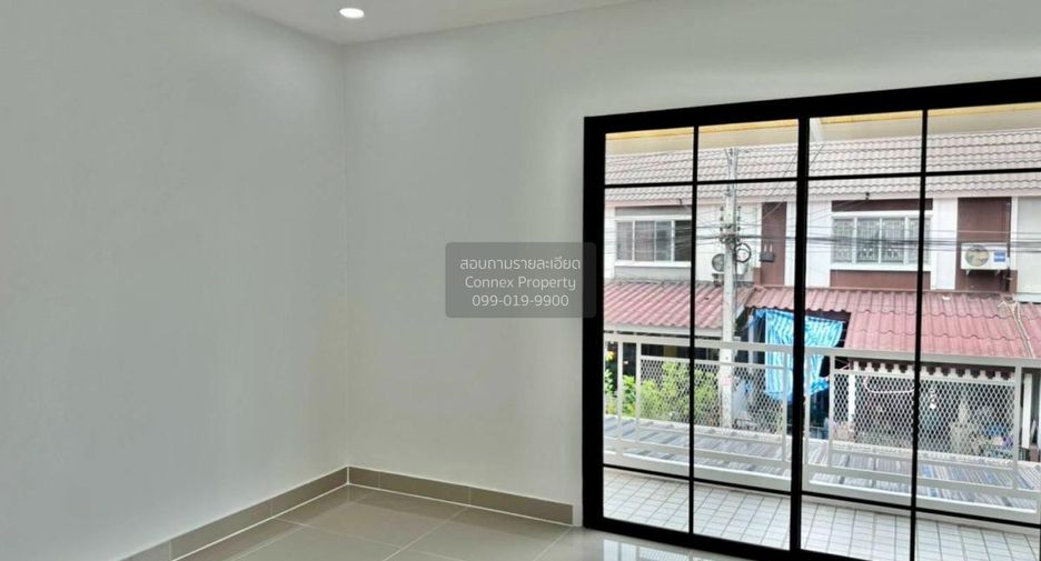 For sale 3 bedrooms townhouse in Khlong Luang, Pathum Thani