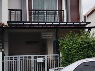 出售 3 卧室 联排别墅 在 Sam Phran, Nakhon Pathom