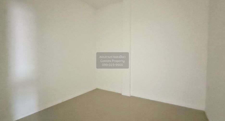 Casa adosada en venta de 3 habitaciones en Min Buri, Bangkok