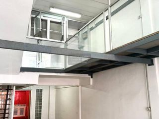 Casa adosada en venta de 4 habitaciones en Don Mueang, Bangkok