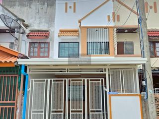 出售 2 卧室 联排别墅 在 Thanyaburi, Pathum Thani