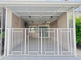 For sale 2 ベッドルーム townhouse in Sai Noi, Nonthaburi