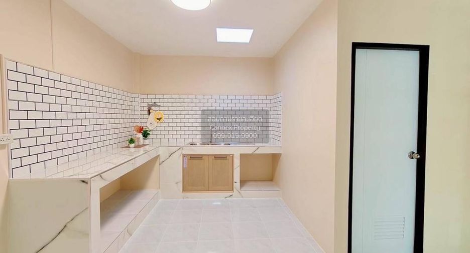 For sale 2 ベッドルーム townhouse in Sai Noi, Nonthaburi