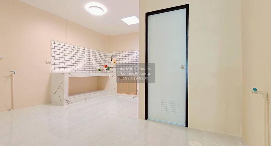 For sale 2 ベッドルーム townhouse in Sai Noi, Nonthaburi