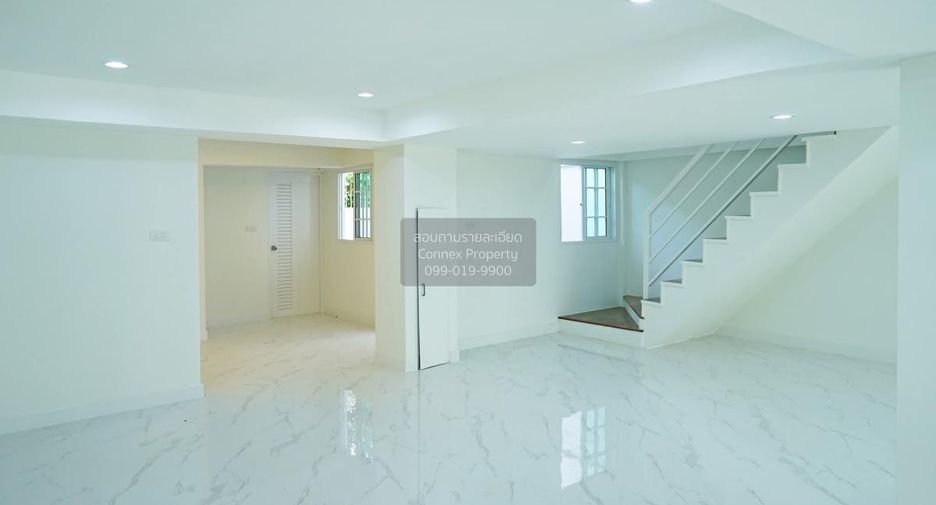 Casa en venta de 3 habitaciones en Bang Khun Thian, Bangkok