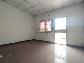 Casa adosada en venta de 2 habitaciones en Bang Bon, Bangkok