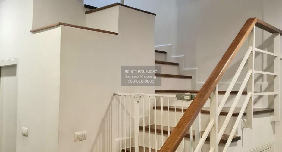Casa adosada en venta de 3 habitaciones en Bang Yai, Nonthaburi