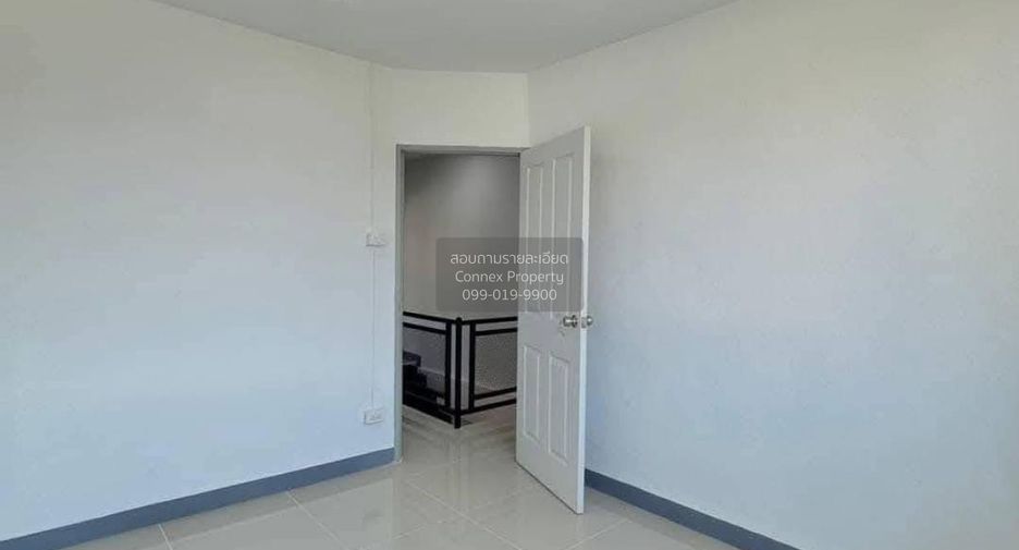 Casa adosada en venta de 3 habitaciones en Mueang Nonthaburi, Nonthaburi