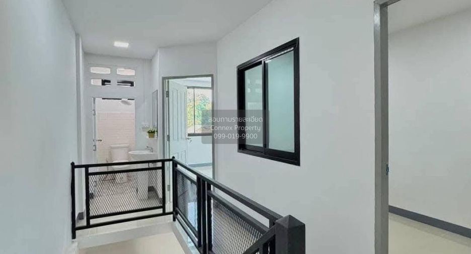 Casa adosada en venta de 3 habitaciones en Mueang Nonthaburi, Nonthaburi