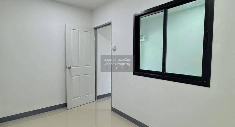 Casa adosada en venta de 3 habitaciones en Mueang Nonthaburi, Nonthaburi