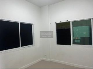 出售 3 卧室 独立屋 在 Phanat Nikhom, Chon Buri