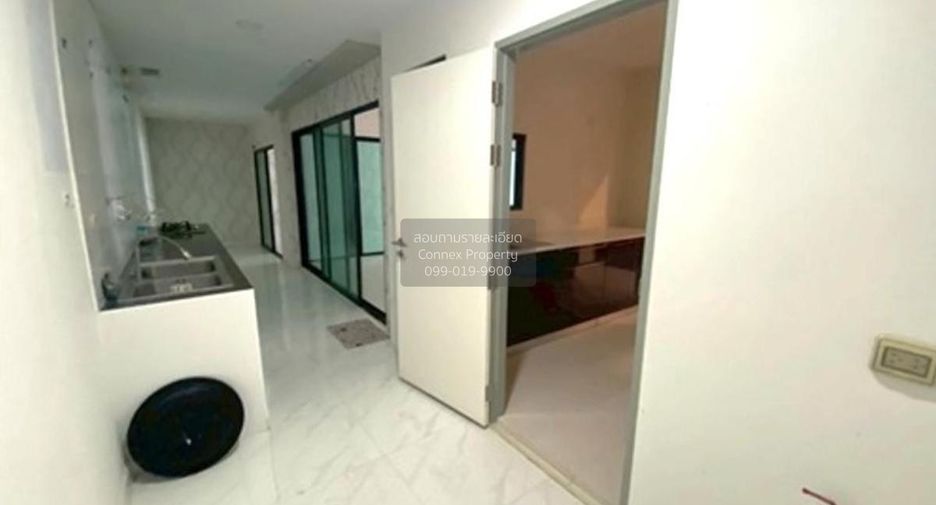 For sale 3 bedrooms house in Thanyaburi, Pathum Thani