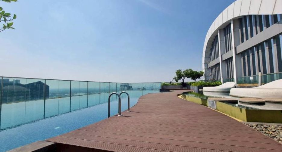 For sale 1 bed condo in Khlong Toei, Bangkok