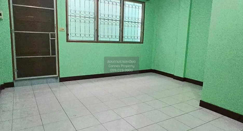 Casa adosada en venta de 2 habitaciones en Bang Khun Thian, Bangkok