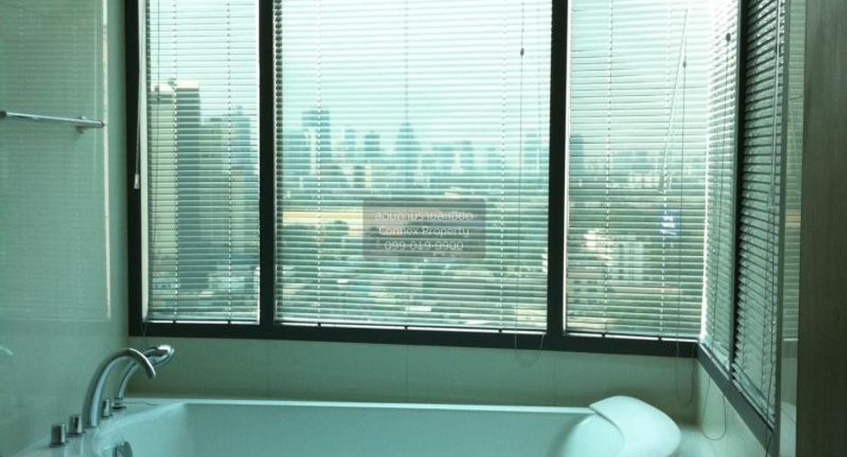 À vendre 2 chambres condo à Khlong Toei, Bangkok