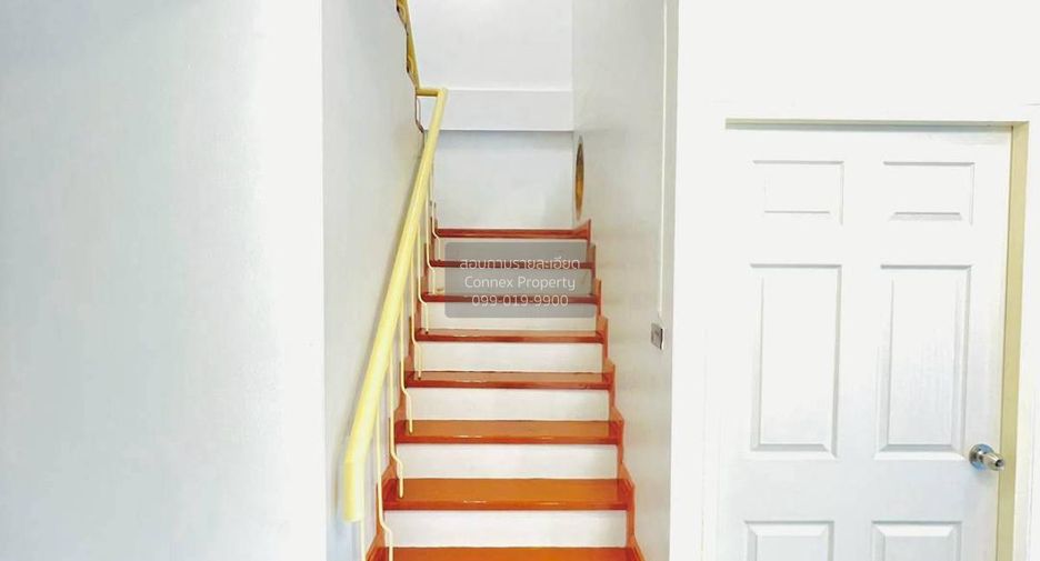 Casa adosada en venta de 3 habitaciones en Bang Bua Thong, Nonthaburi