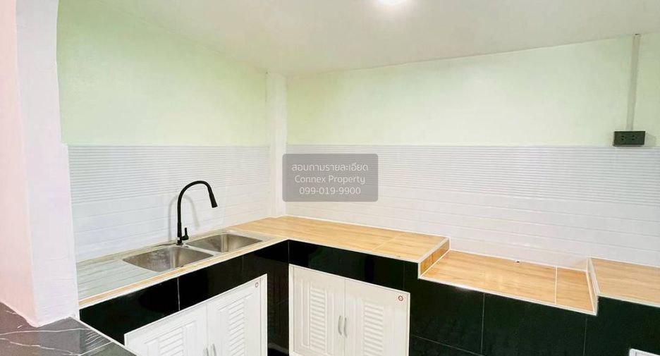 Casa adosada en venta de 3 habitaciones en Bang Bua Thong, Nonthaburi