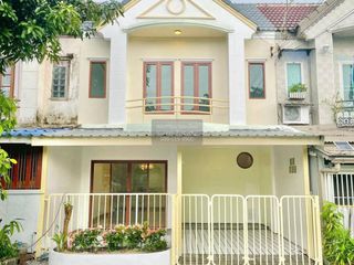 Casa adosada en venta de 3 habitaciones en Bang Bua Thong, Nonthaburi