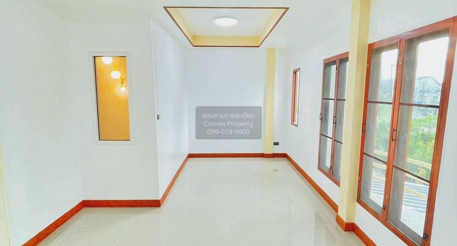 Casa adosada en venta de 3 habitaciones en Bang Bua Thong, Nonthaburi