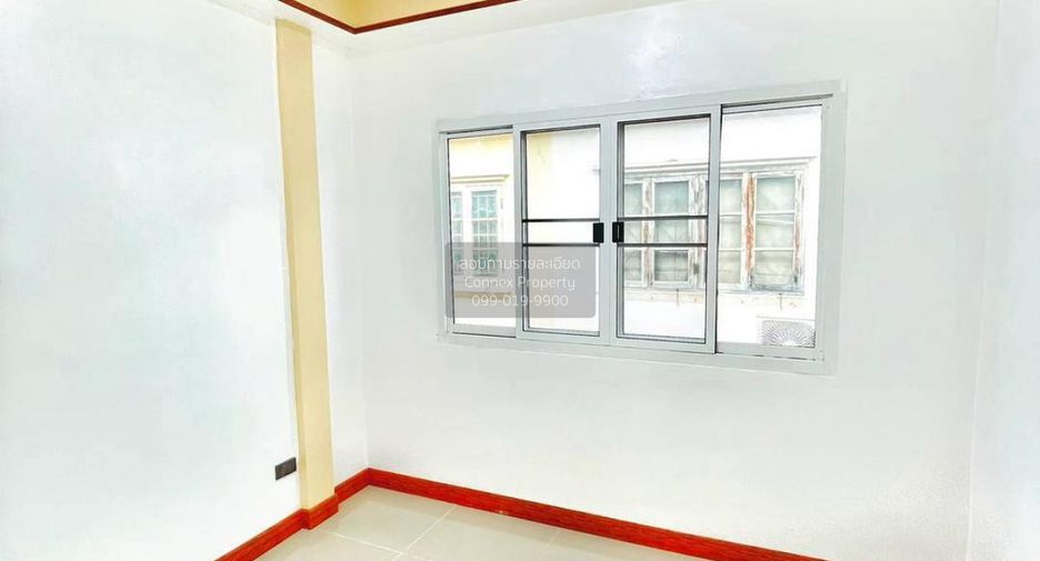 Casa adosada en venta de 3 habitaciones en Bang Bua Thong, Nonthaburi
