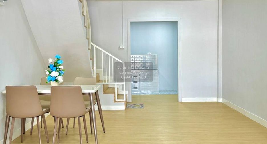 Casa adosada en venta de 2 habitaciones en Pak Kret, Nonthaburi