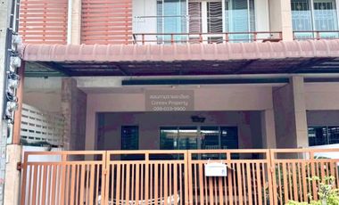 Reihenhaus zum Kauf mit 3 Zimmer in Phra Samut Chedi, Samut Prakan