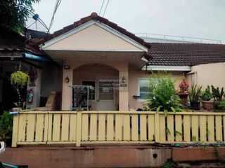 For sale 2 bedrooms townhouse in Bang Phli, Samut Prakan