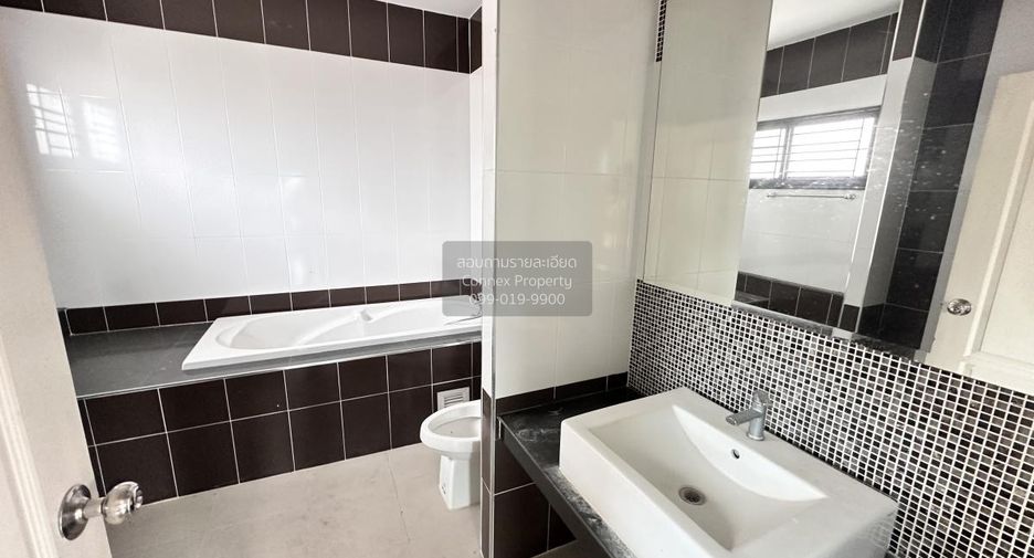 Casa en venta de 4 habitaciones en Bang Saray, Pattaya
