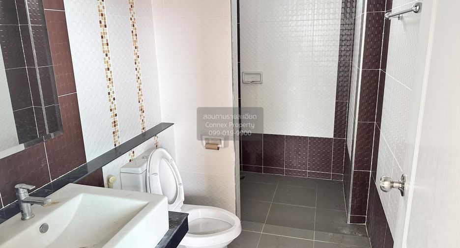 Casa en venta de 4 habitaciones en Bang Saray, Pattaya