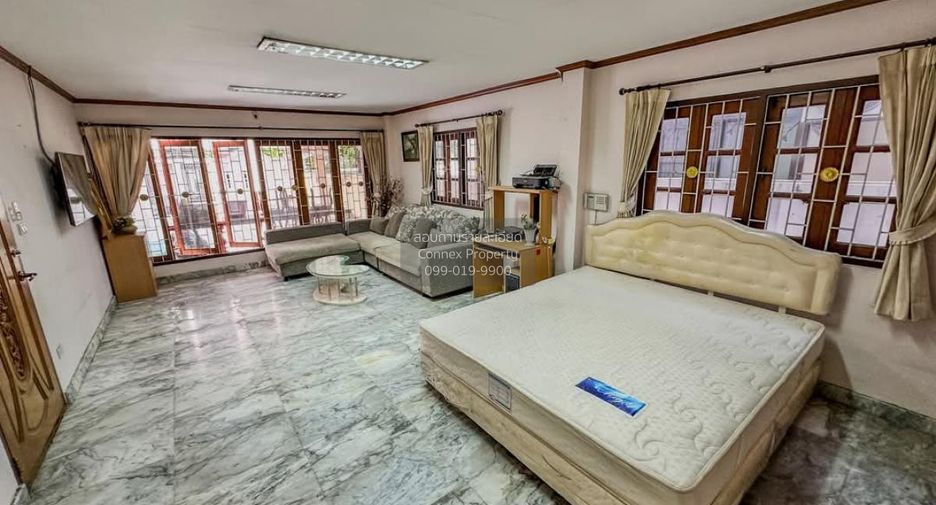 Casa en venta de 5 habitaciones en Khan Na Yao, Bangkok