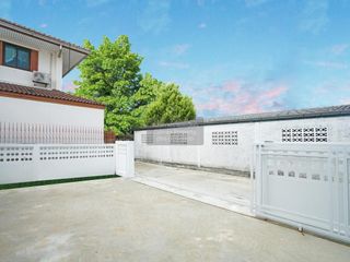 出售 4 卧室 独立屋 在 Nong Khaem, 曼谷