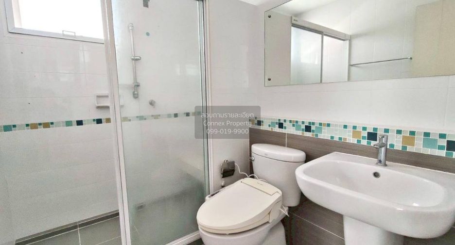 À vendre 4 chambres maison à Bang Khae, Bangkok