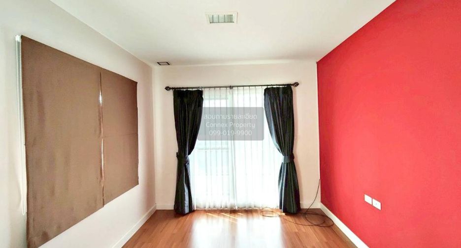À vendre 4 chambres maison à Bang Khae, Bangkok