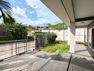 À vendre 4 chambres maison à Bang Khae, Bangkok