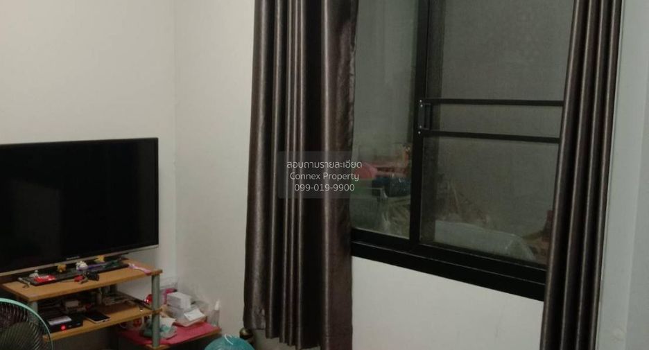 À vendre 3 chambres maison de ville à Sai Noi, Nonthaburi