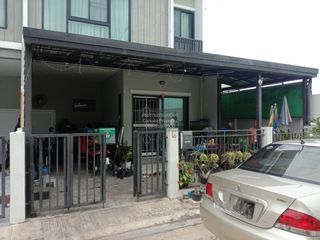 出售 3 卧室 联排别墅 在 Sai Noi, Nonthaburi