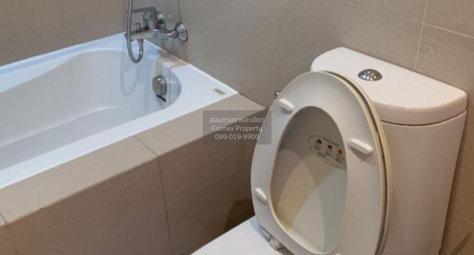 For sale 1 bed condo in Khlong Toei, Bangkok