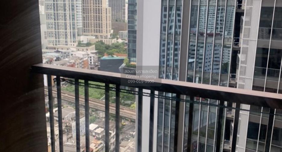 For sale 1 bed condo in Khlong Toei, Bangkok