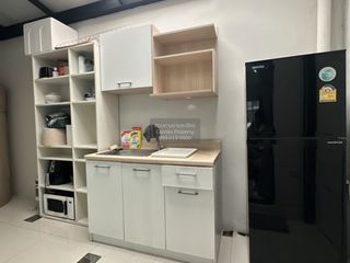 Casa adosada en venta de 2 habitaciones en Sai Mai, Bangkok