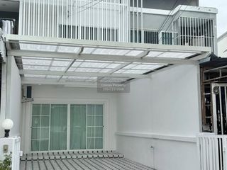 Продажа 1 кровать таунхаус в Банг Ламунг, Чонбури