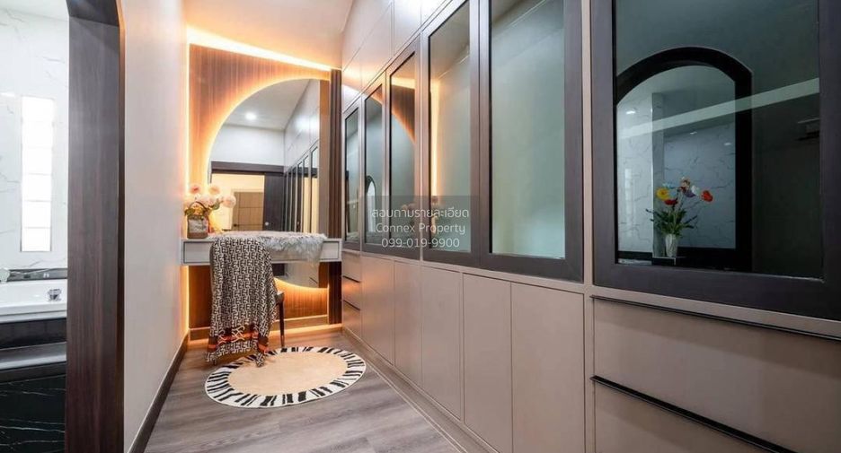 For sale 4 bedrooms house in Bang Lamung, Chonburi