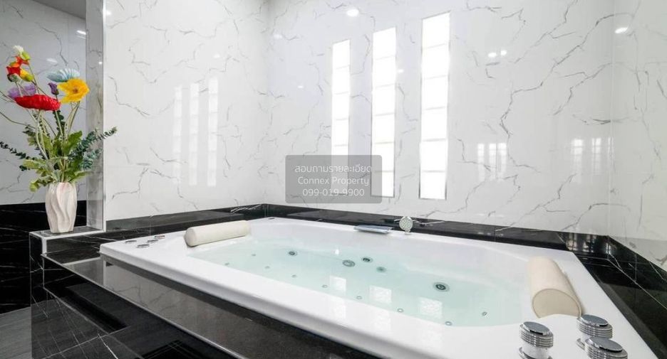 For sale 4 bedrooms house in Bang Lamung, Chonburi