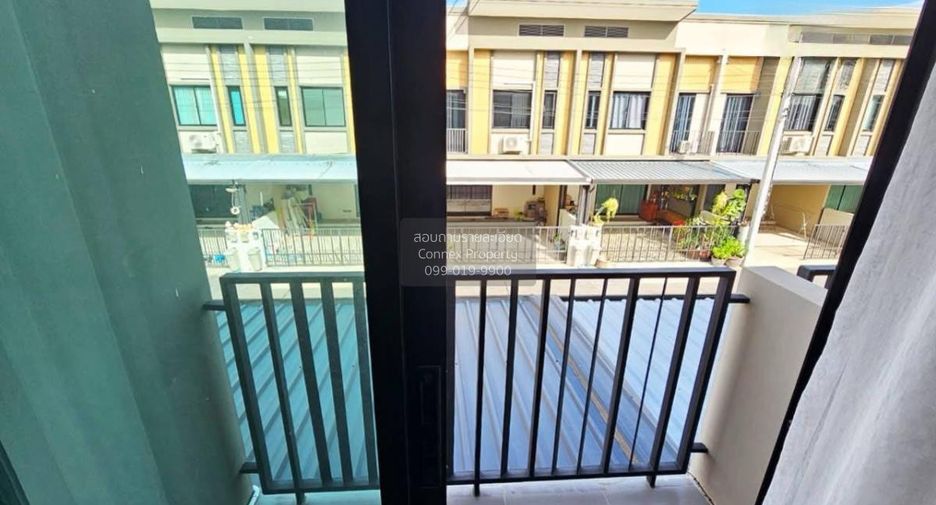 Casa adosada en venta de 3 habitaciones en Bang Bua Thong, Nonthaburi