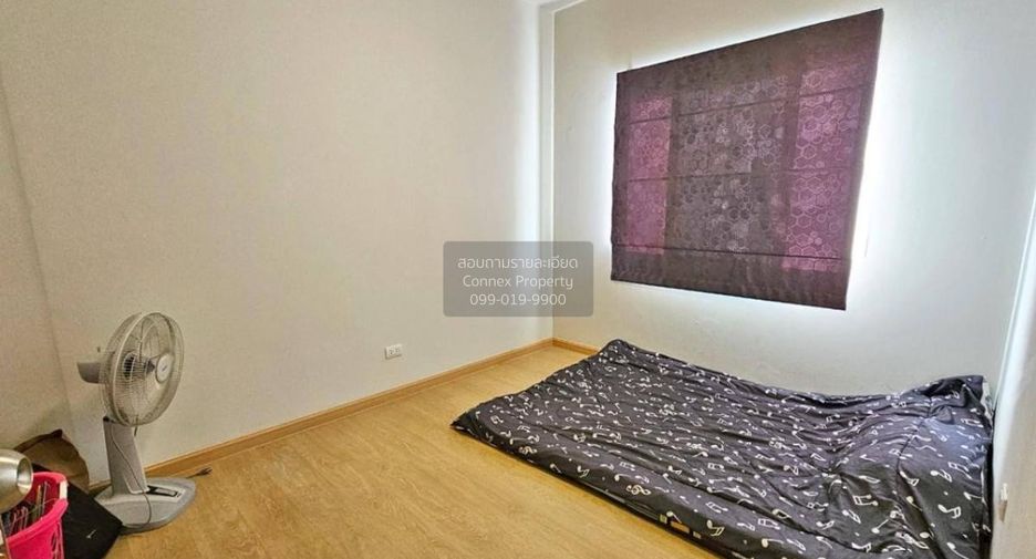 Casa adosada en venta de 3 habitaciones en Bang Bua Thong, Nonthaburi