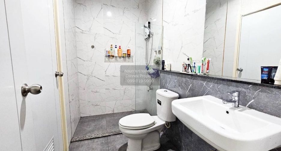 Casa adosada en venta de 3 habitaciones en Bang Bua Thong, Nonthaburi