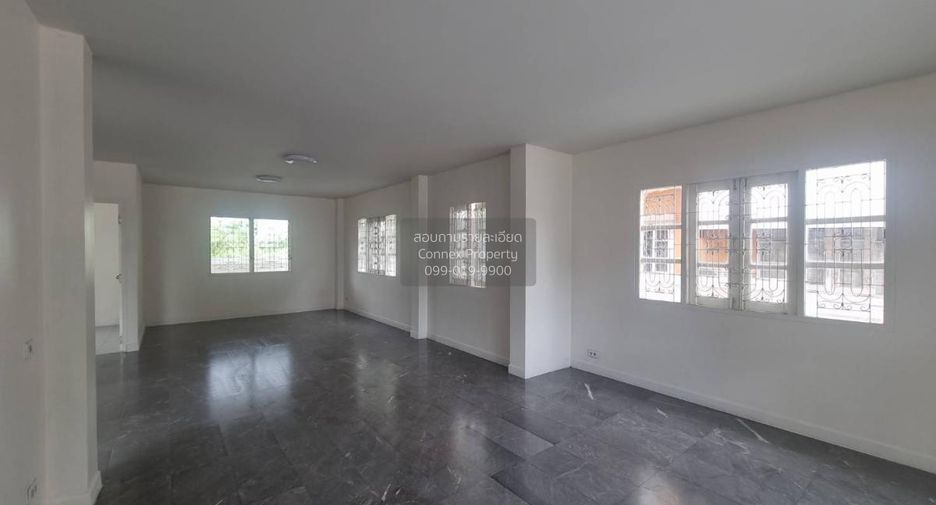 À vendre 3 chambres maison à Lat Krabang, Bangkok