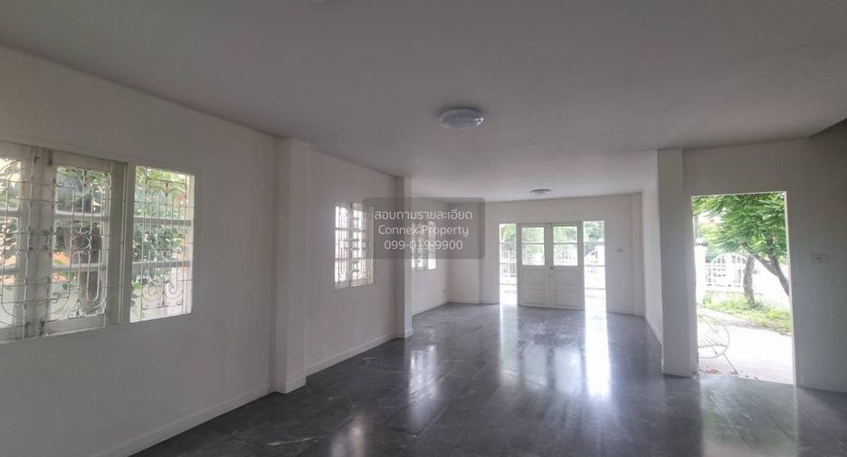 À vendre 3 chambres maison à Lat Krabang, Bangkok