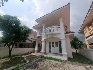 À vendre 3 chambres maison à Lat Krabang, Bangkok