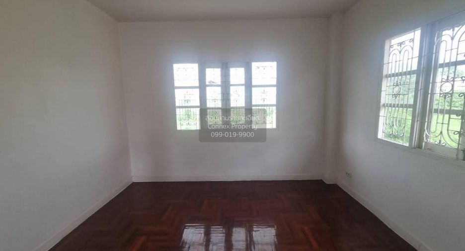 À vendre 3 chambres maison à Lat Krabang, Bangkok