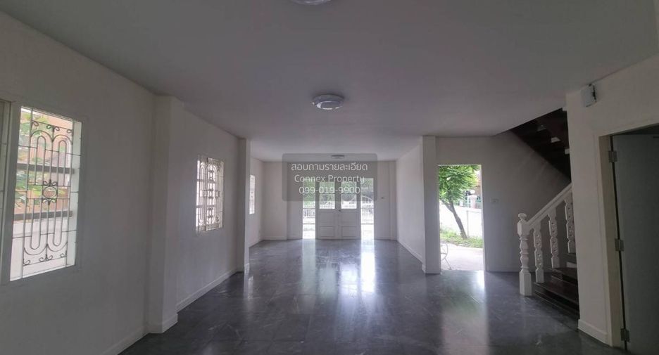 À vendre 3 chambres maison à Lat Krabang, Bangkok
